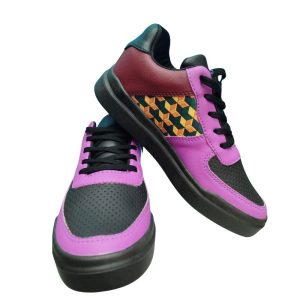 Zapatillas inspiradas en Tomioka de Demon Slayer, con diseño morado, rojo,verde y amarillo.