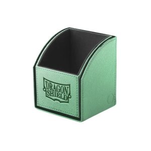 Guarda tu mazo con estilo en el Dragon Shield Nest Deck Holder verde
